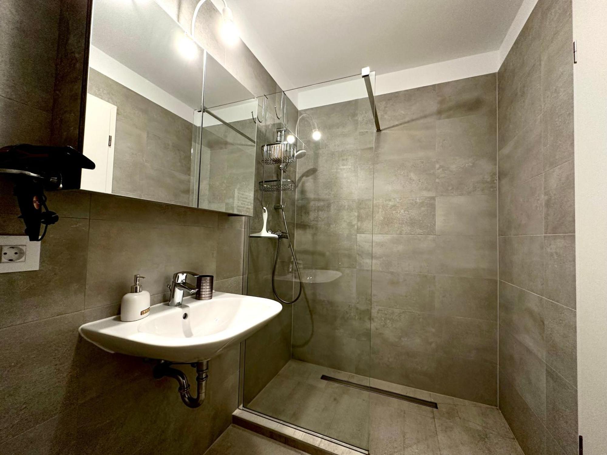 4friendscoresibrasov Blue Apartment *